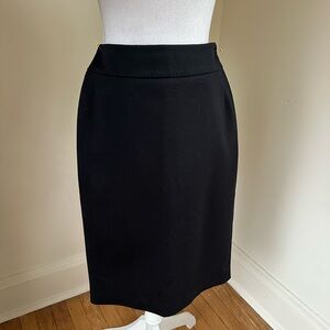 Tahari Black Lined Pencil Skirt size 4 NEW